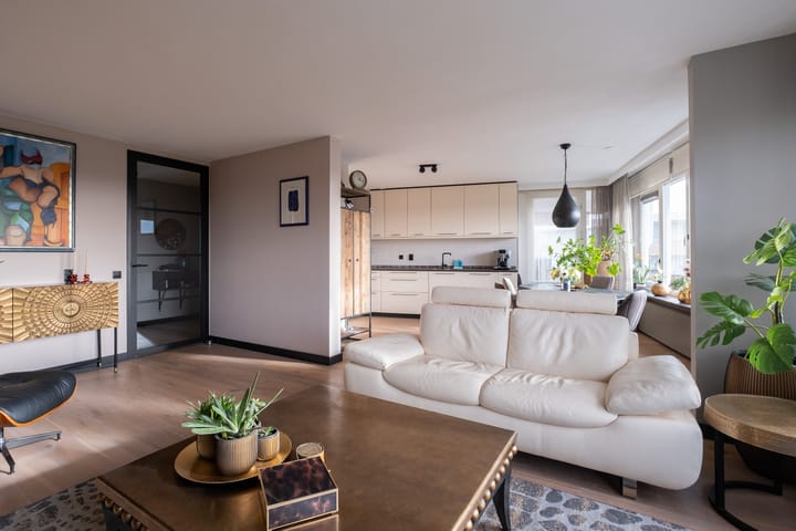 Foto 8 van Koraal 84