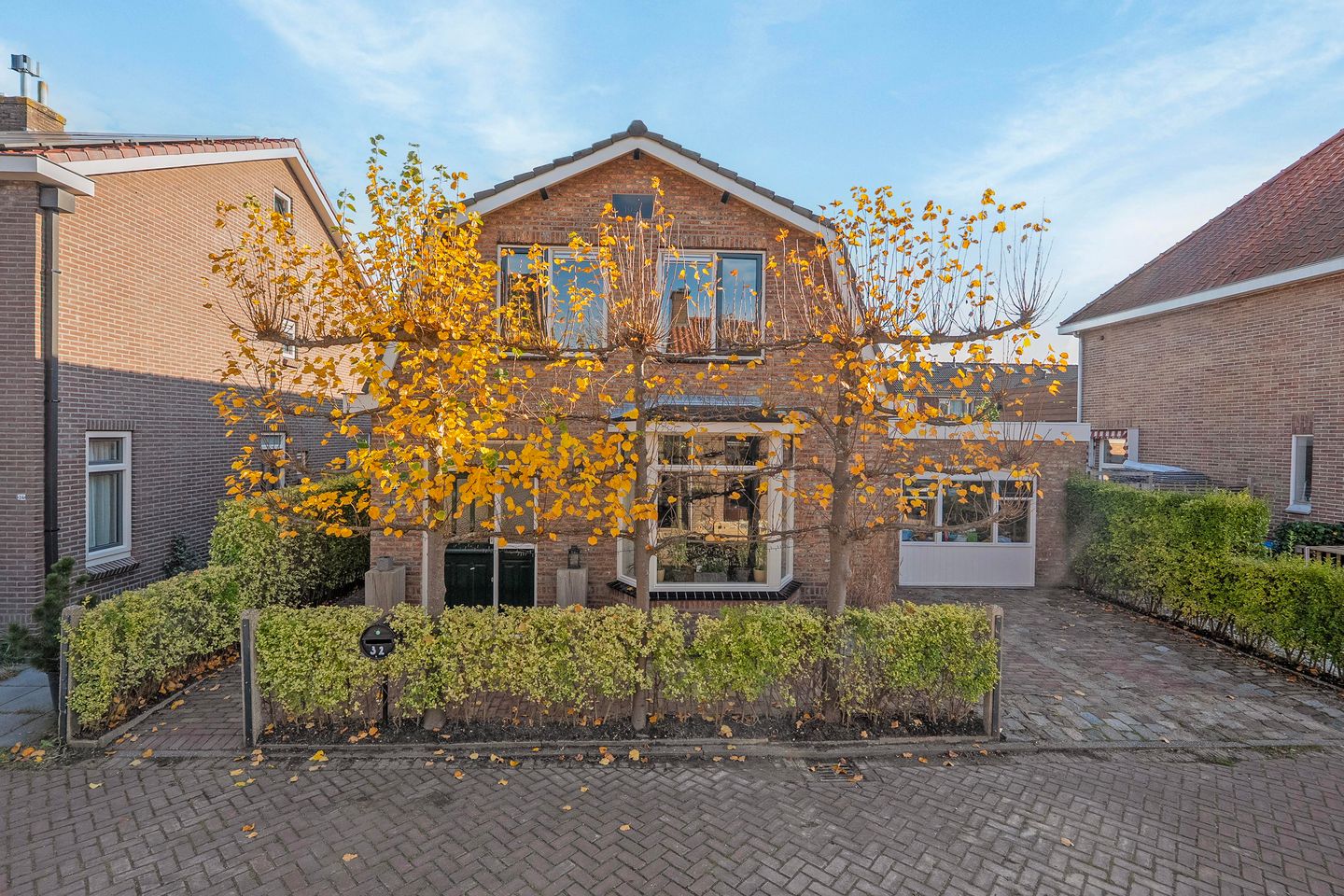 Photo 1 of Wilhelmina Geevestraat 32