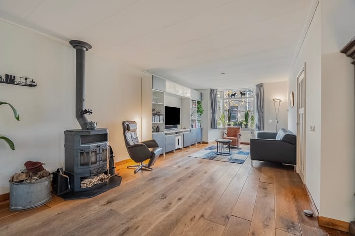 Photo 3 of Wilhelmina Geevestraat 32