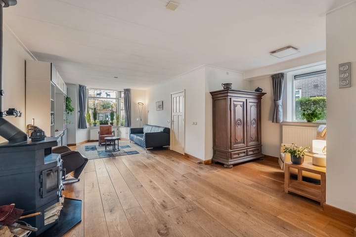 Photo 4 of Wilhelmina Geevestraat 32