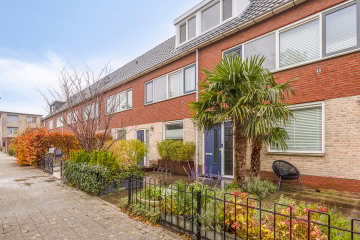 Photo 3 of Pernisstraat 16