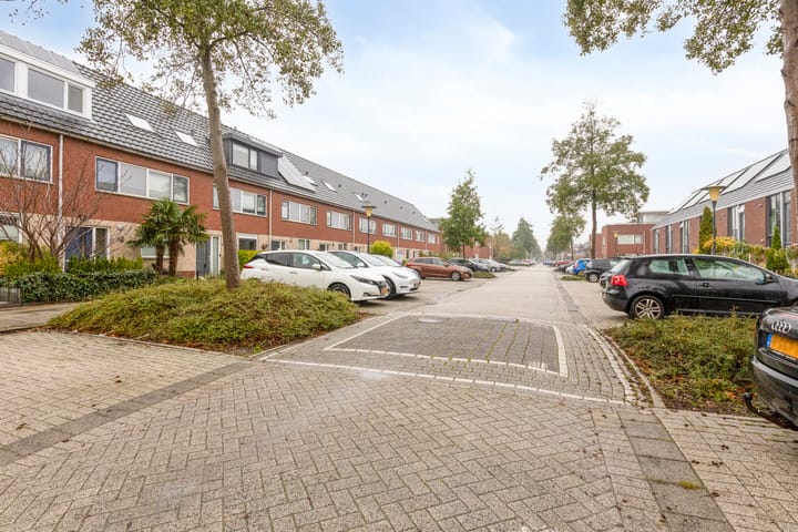 Foto 7 van Pernisstraat 16