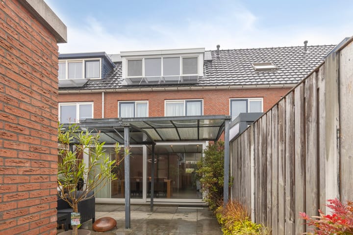 Foto 30 van Pernisstraat 16