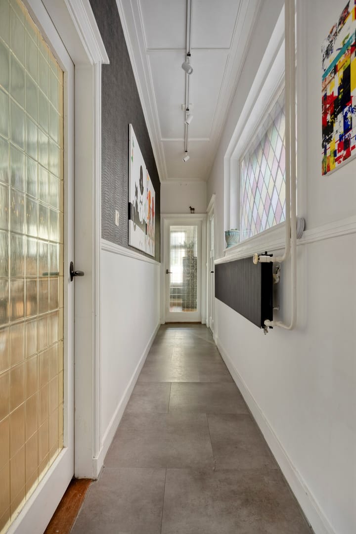 Photo 9 of Pompstraat 1