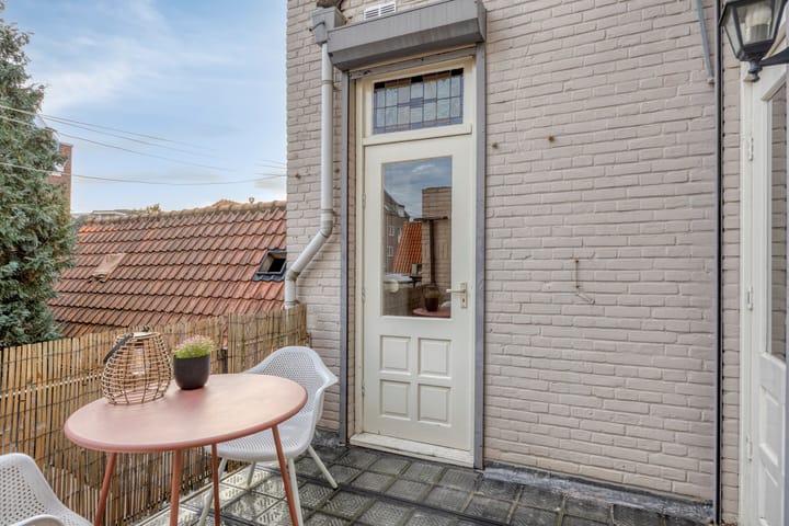 Photo 19 of Pompstraat 1