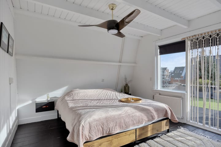 Photo 27 of Pompstraat 1