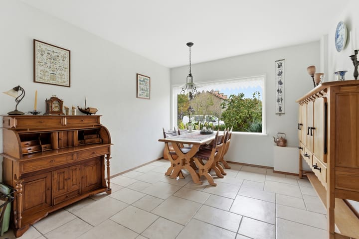 Photo 11 of Esdoornlaan 13