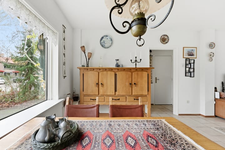 Photo 13 of Esdoornlaan 13