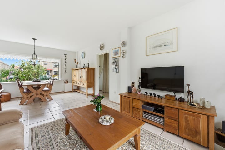 Photo 7 of Esdoornlaan 13