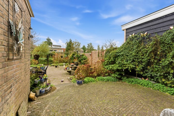 Photo 38 of Esdoornlaan 13