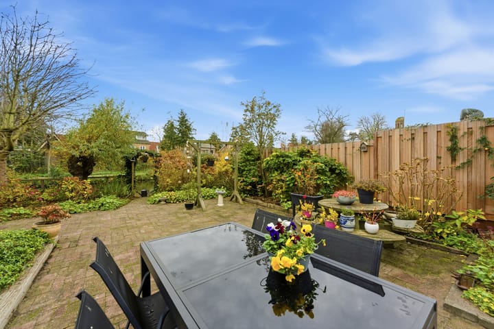 Photo 40 of Esdoornlaan 13