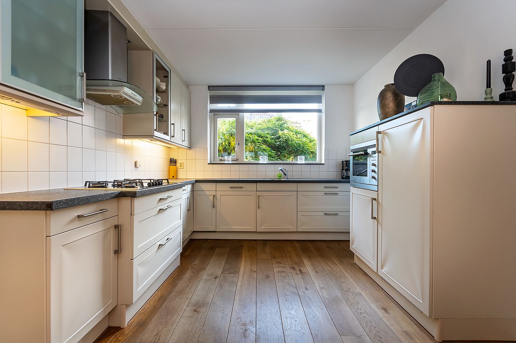 Photo 9 of Dominicanessenstraat 7