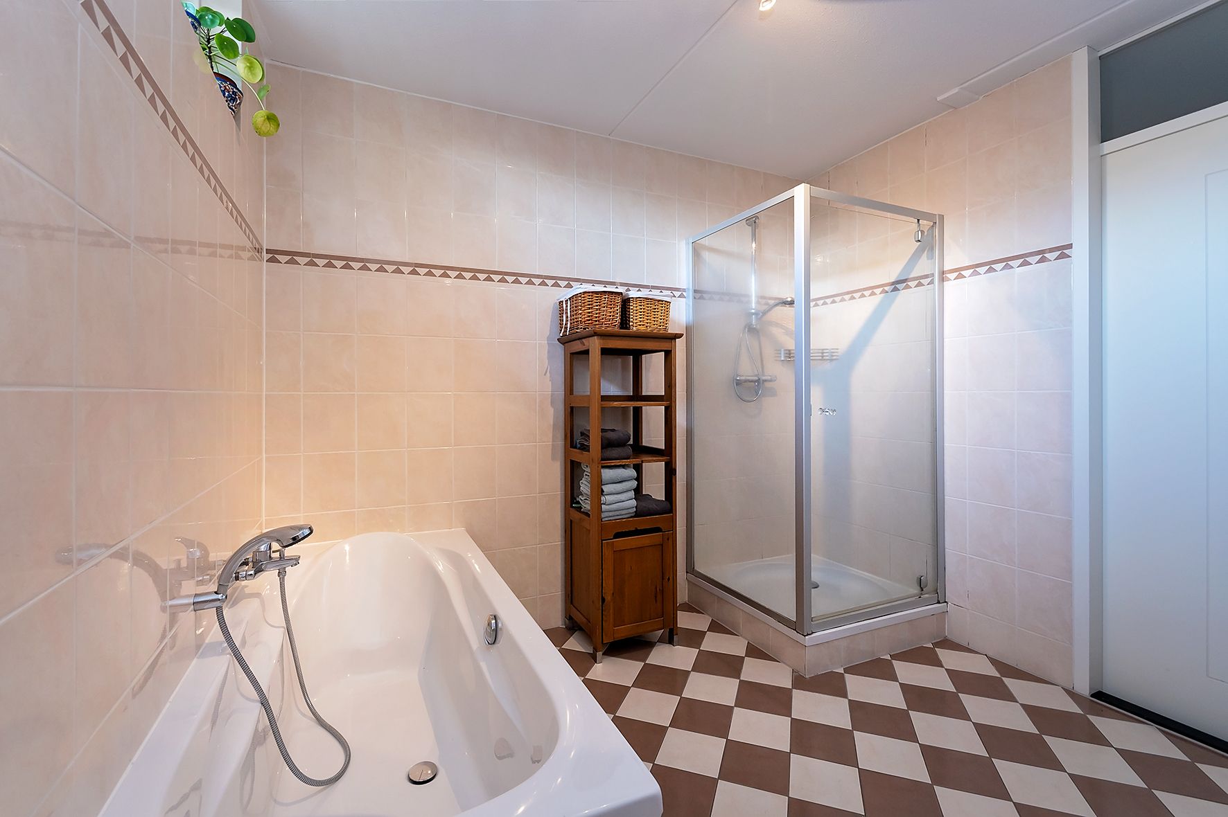 Photo 21 of Dominicanessenstraat 7