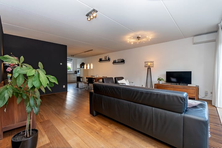 Photo 5 of Dominicanessenstraat 7