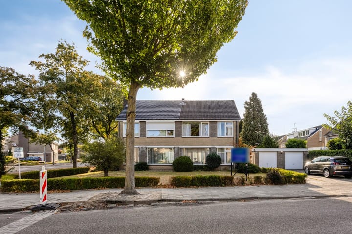 Foto 1 van Margrietlaan 63