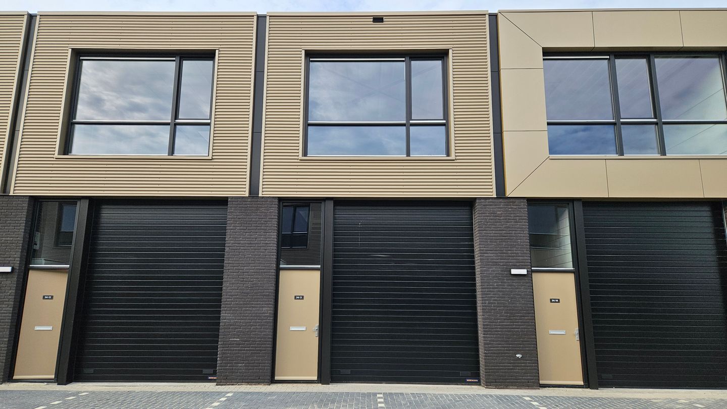 Bekijk foto 2 van Marinus van Meelweg 34-13