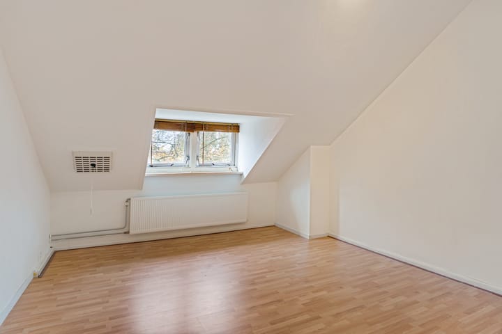 Foto 32 van Houweningestraat 64