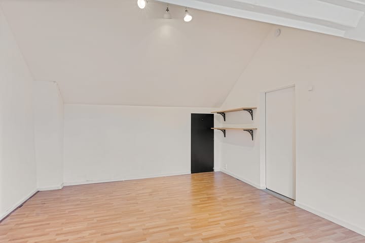 Foto 33 van Houweningestraat 64