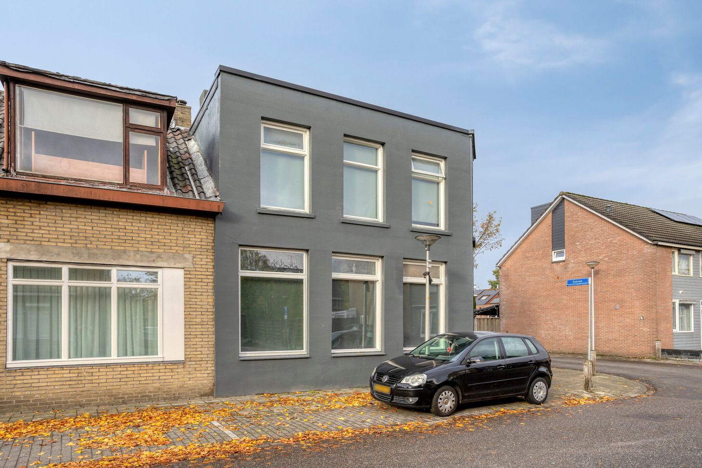 View photo 2 of Oostveenweg 80