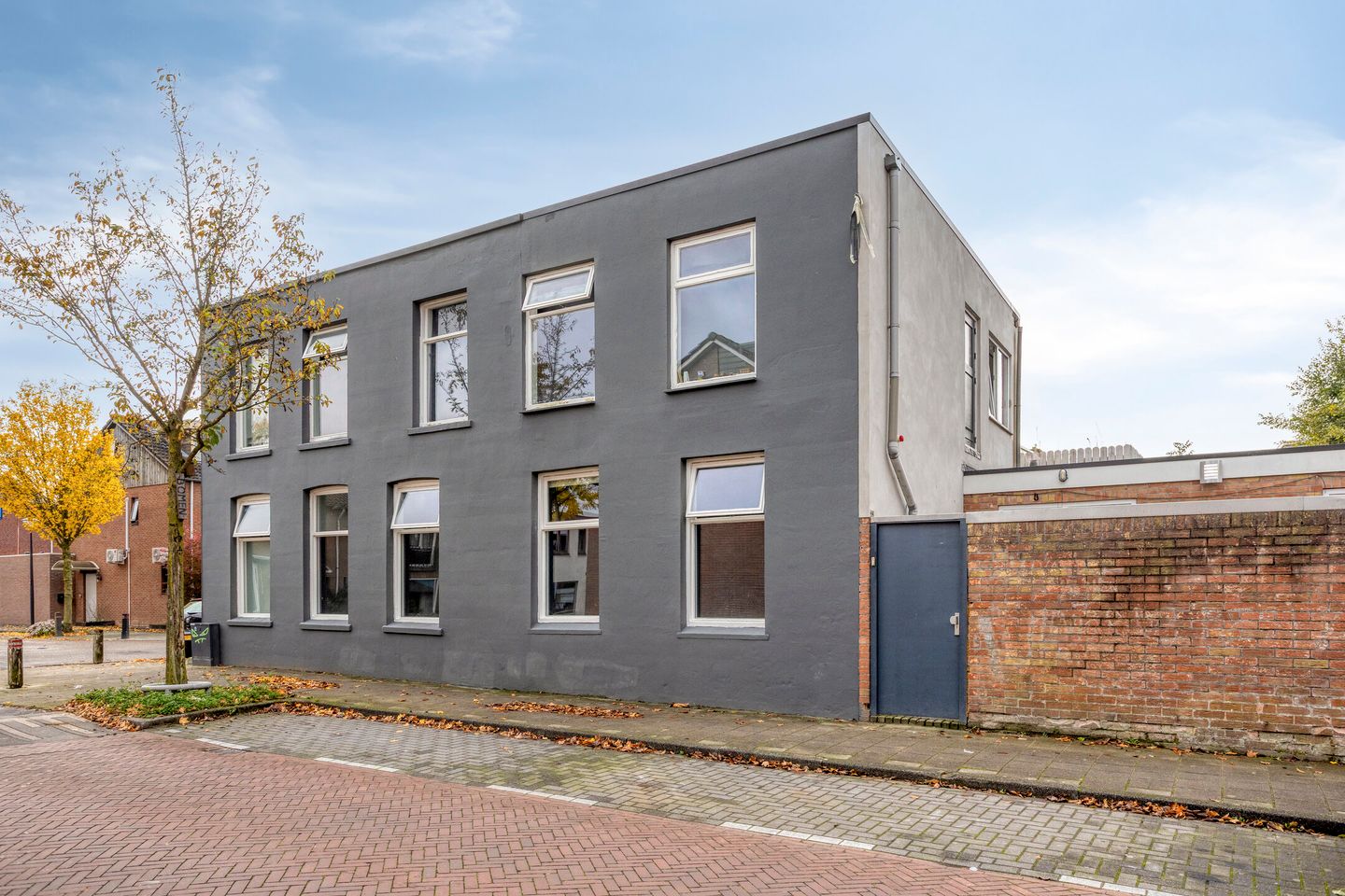 View photo 5 of Oostveenweg 80