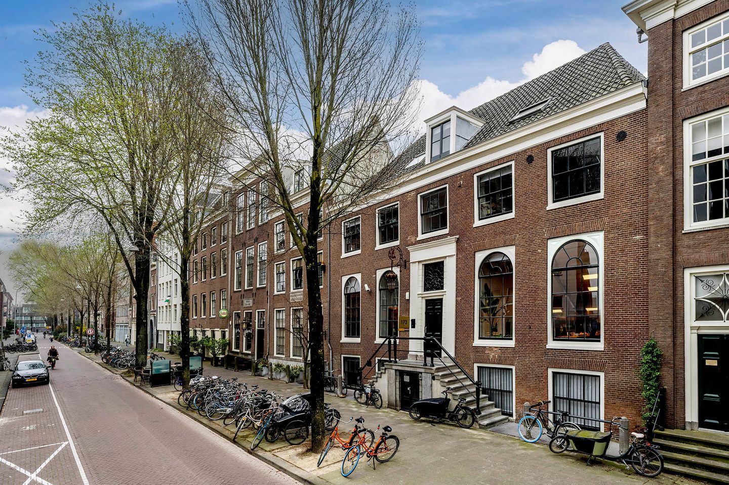 View photo 2 of Rapenburgerstraat 173