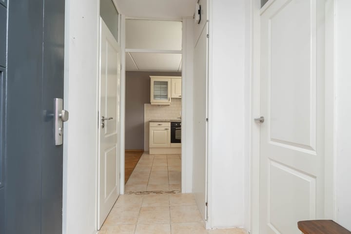 Photo 9 of Schuttevaer 28-A