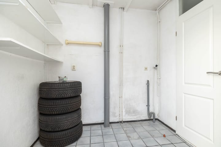 Photo 26 of Schuttevaer 28-A