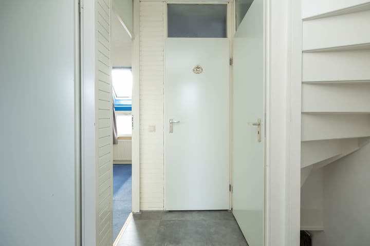 Photo 34 of Schuttevaer 28-A