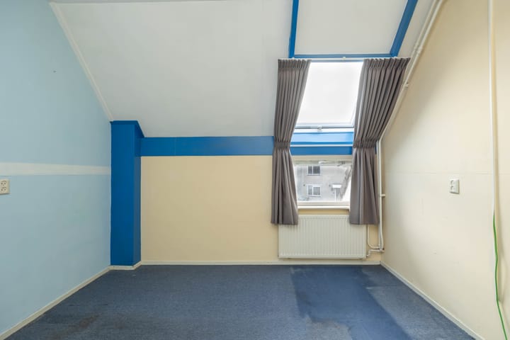 Photo 35 of Schuttevaer 28-A