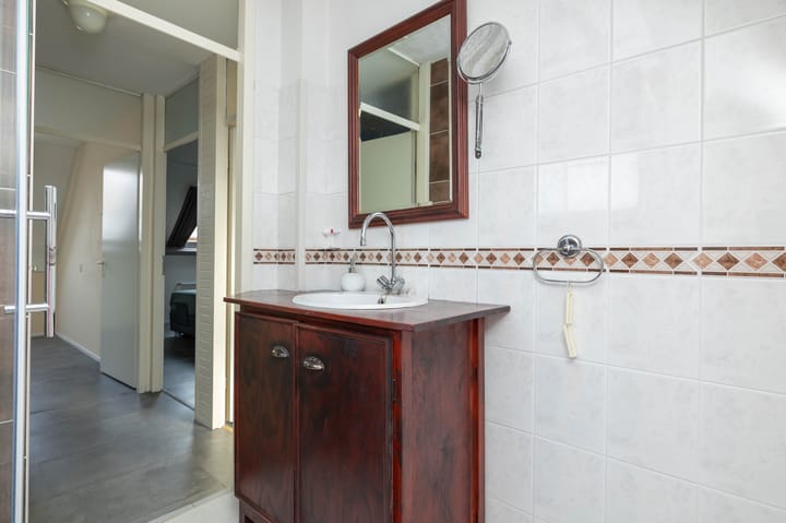 Photo 38 of Schuttevaer 28-A