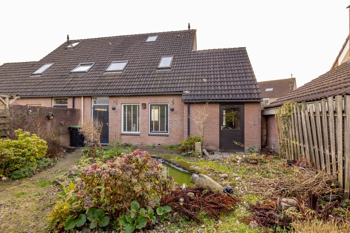 Photo 49 of Schuttevaer 28-A