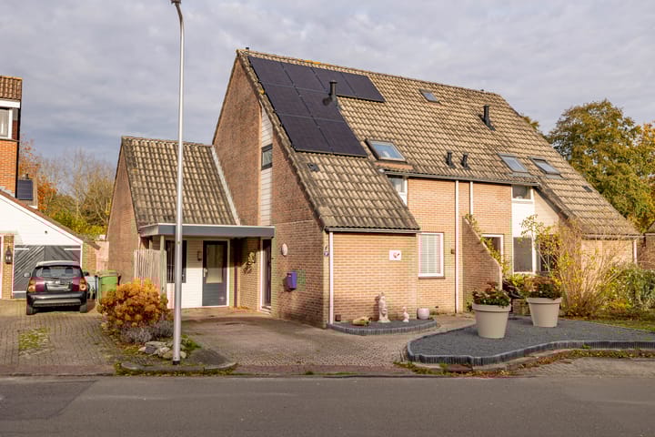 Photo 52 of Schuttevaer 28-A