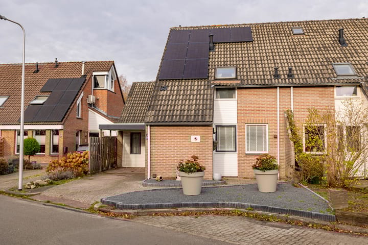 Photo 57 of Schuttevaer 28-A