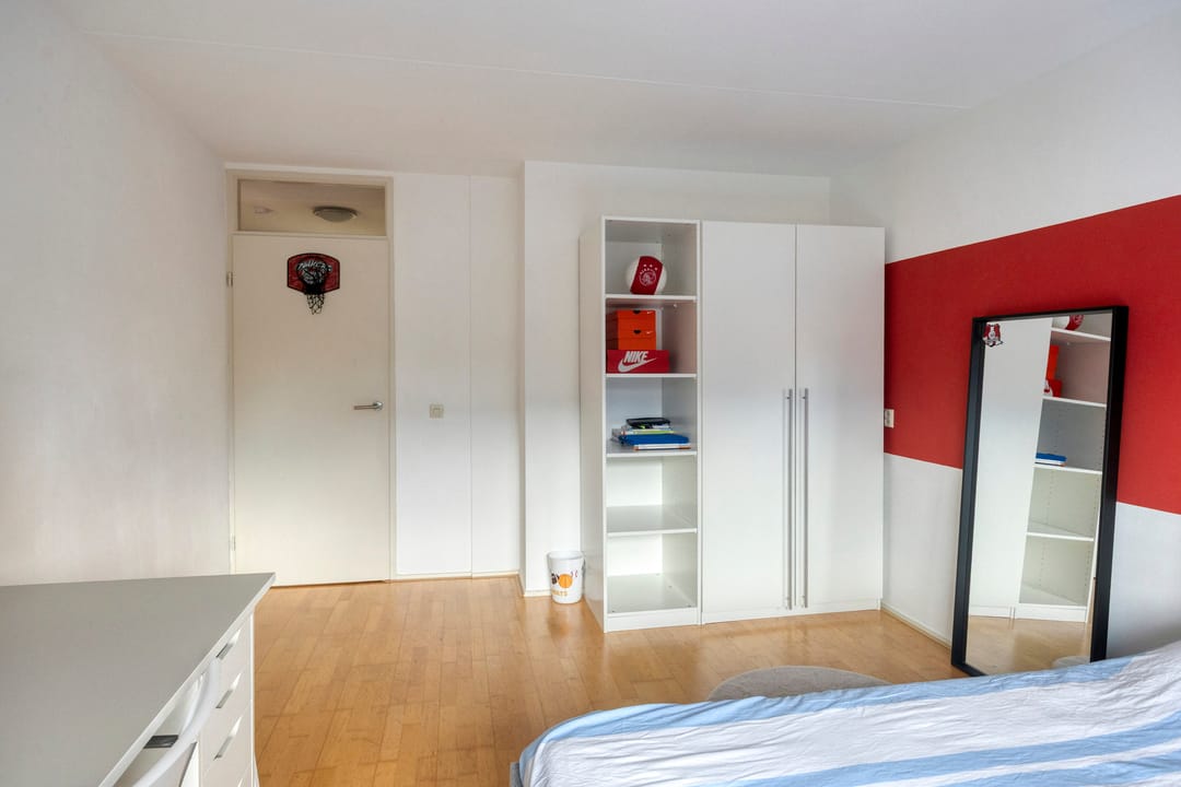 Photo 28 of Iepenhof 37