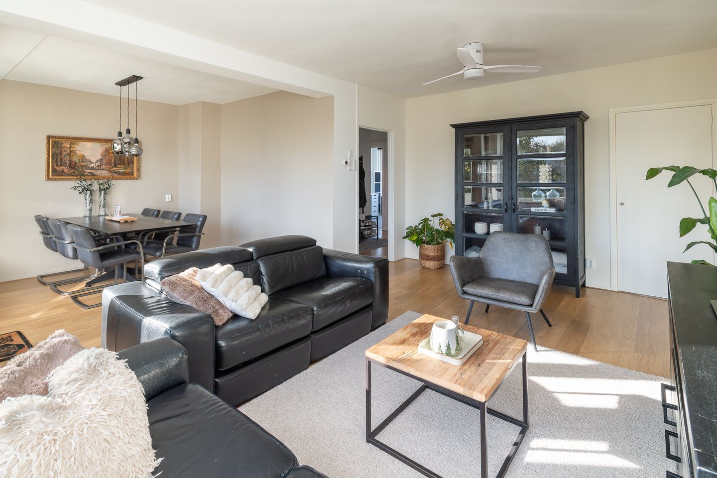 Photo 4 of De Lairesselaan 71