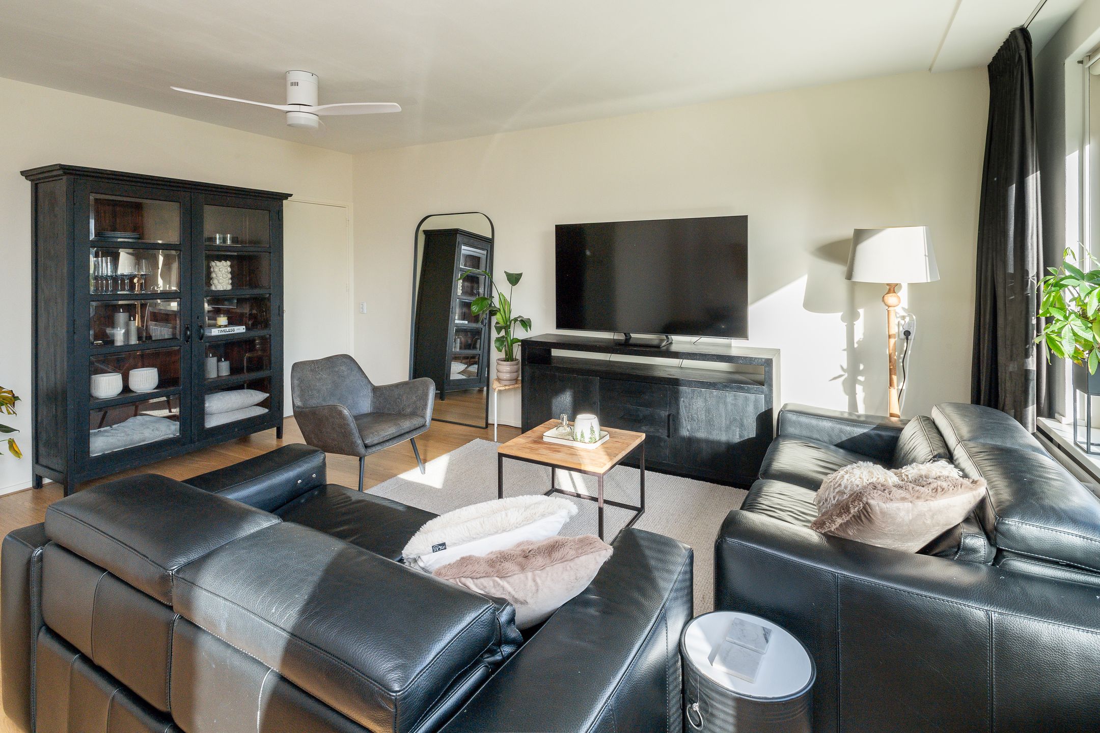 Photo 9 of De Lairesselaan 71