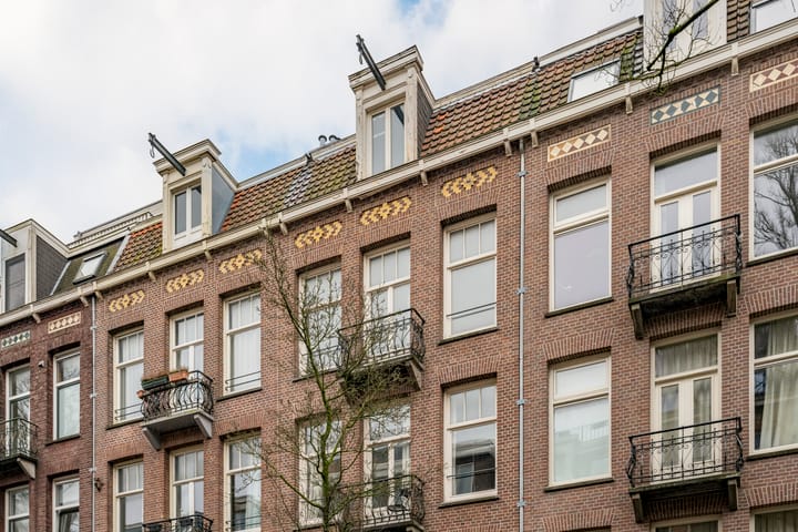 Photo 2 of Vrolikstraat 72-3