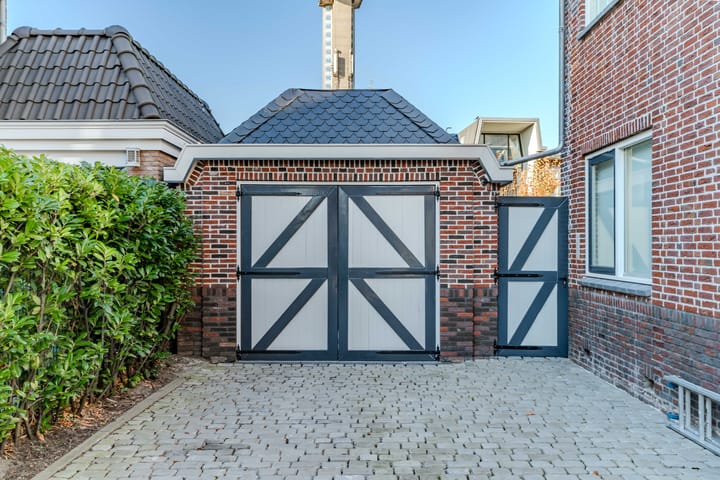 Photo 30 of Sint Bonifaciusstraat 16