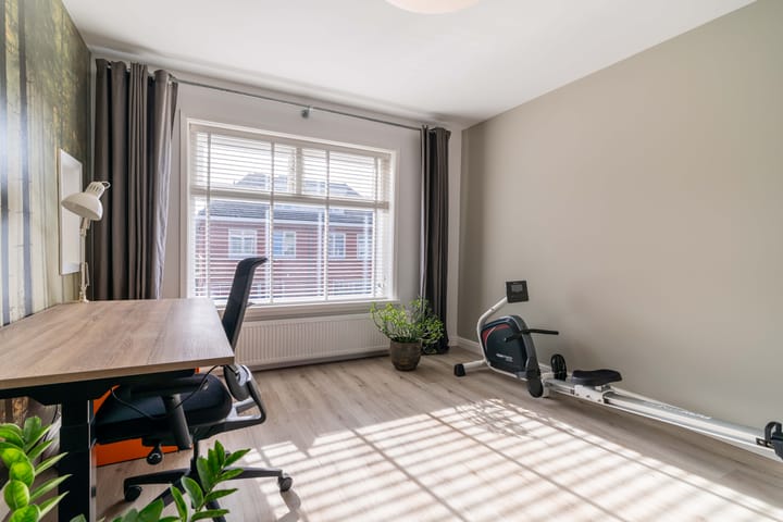 Photo 39 of Sint Bonifaciusstraat 16