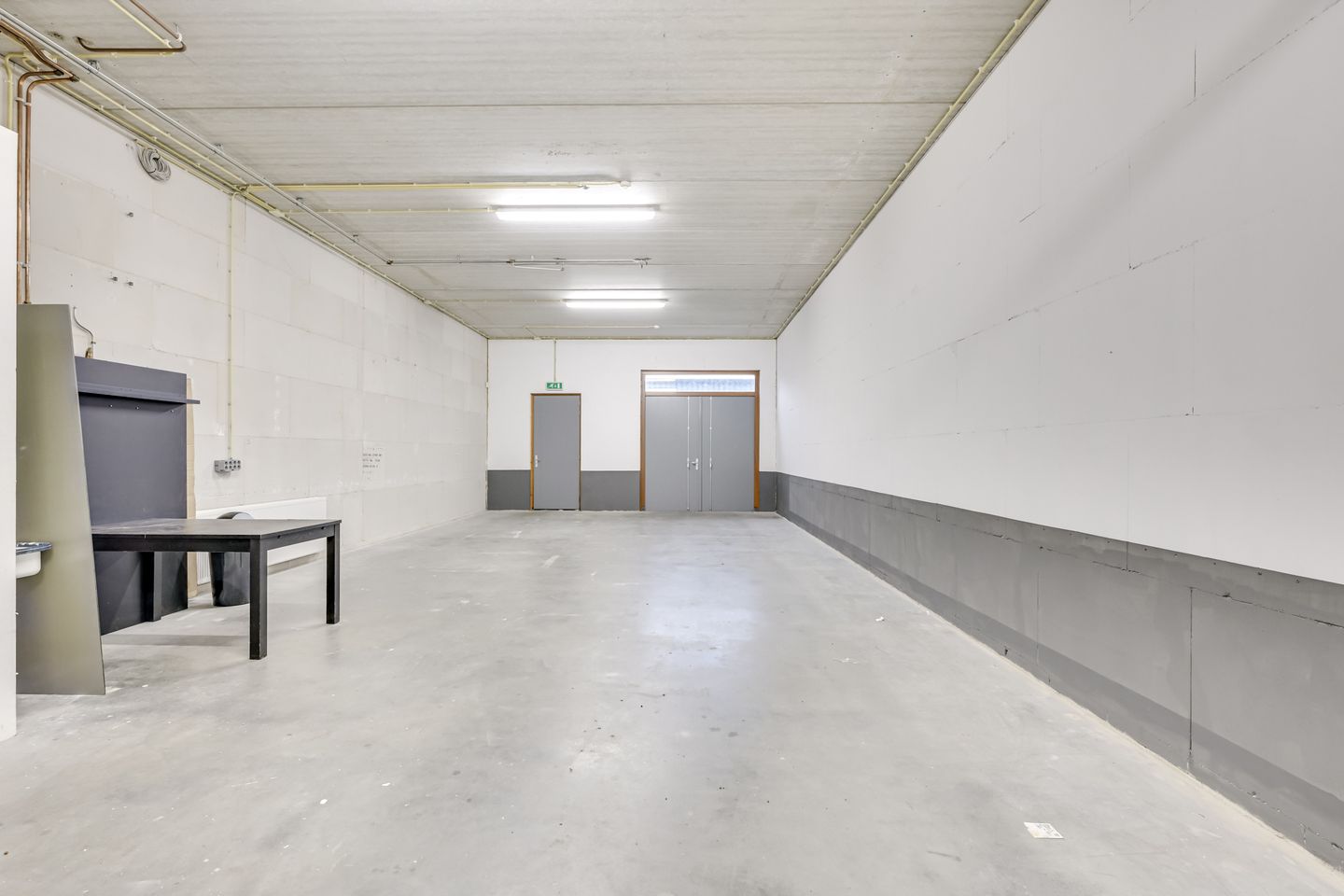 View photo 2 of Parmentierstraat 3