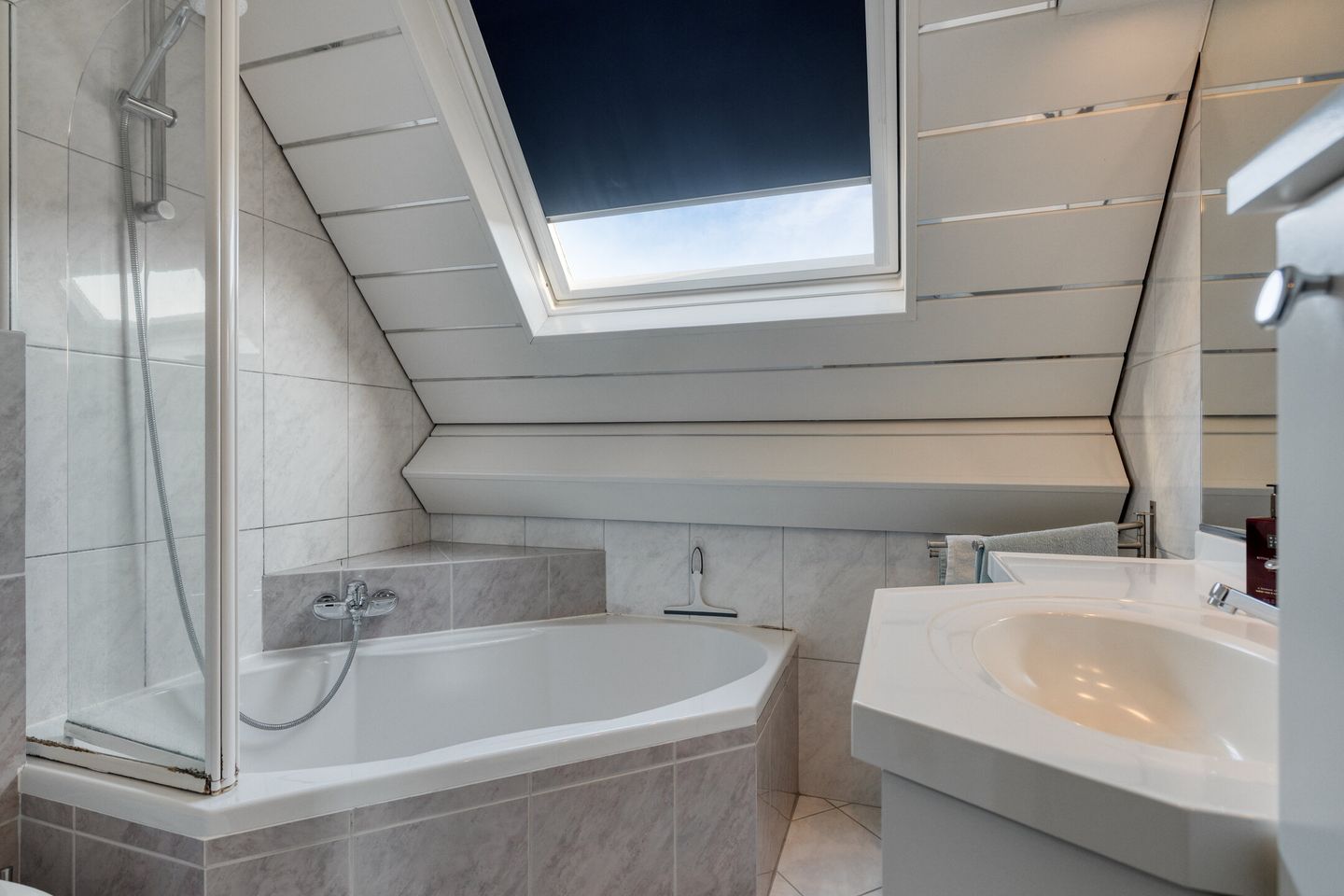 Photo 14 of Engel de Merlestraat 8