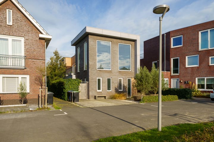 Photo 5 of Toenzalstraat 13