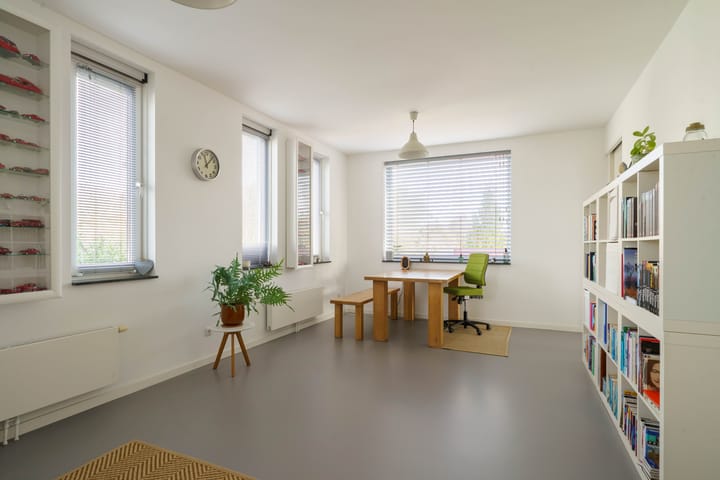 Photo 44 of Toenzalstraat 13