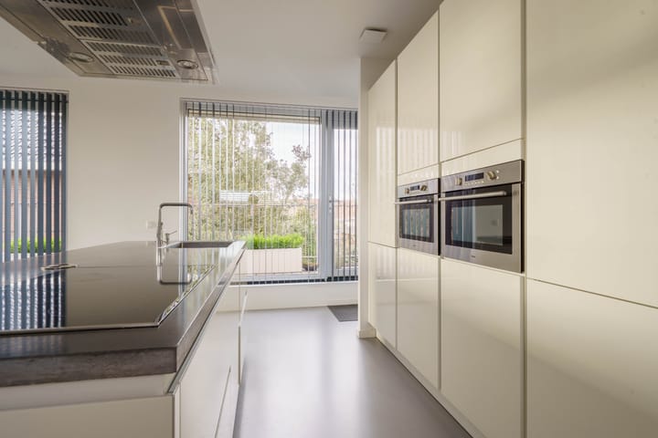 Photo 28 of Toenzalstraat 13