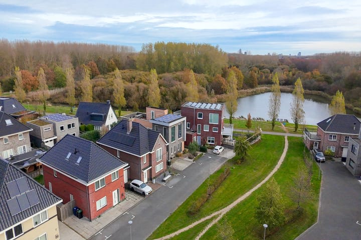 Photo 66 of Toenzalstraat 13