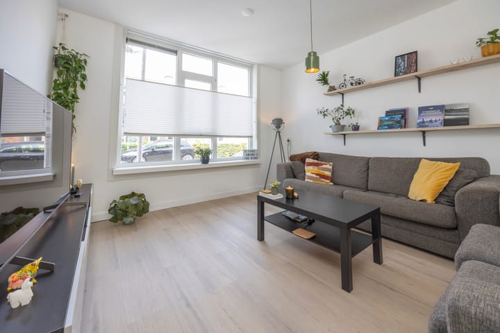 Photo 3 of Schalk Burgerstraat 24