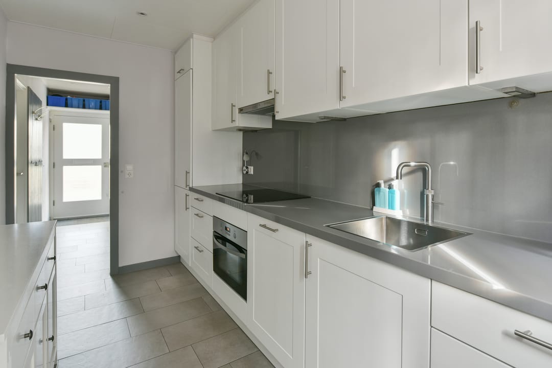 Photo 7 of Johan van Oldenbarneveldtlaan 64