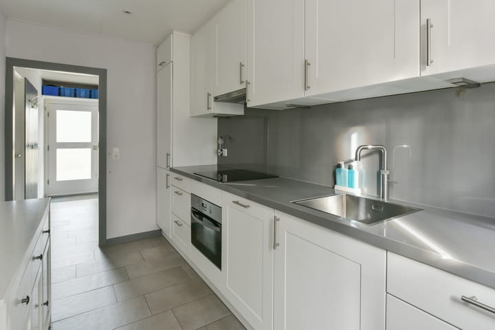 Photo 7 of Johan van Oldenbarneveldtlaan 64