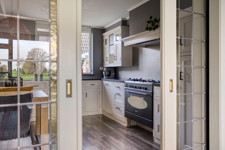 Photo 9 of Goudenregenstraat 42