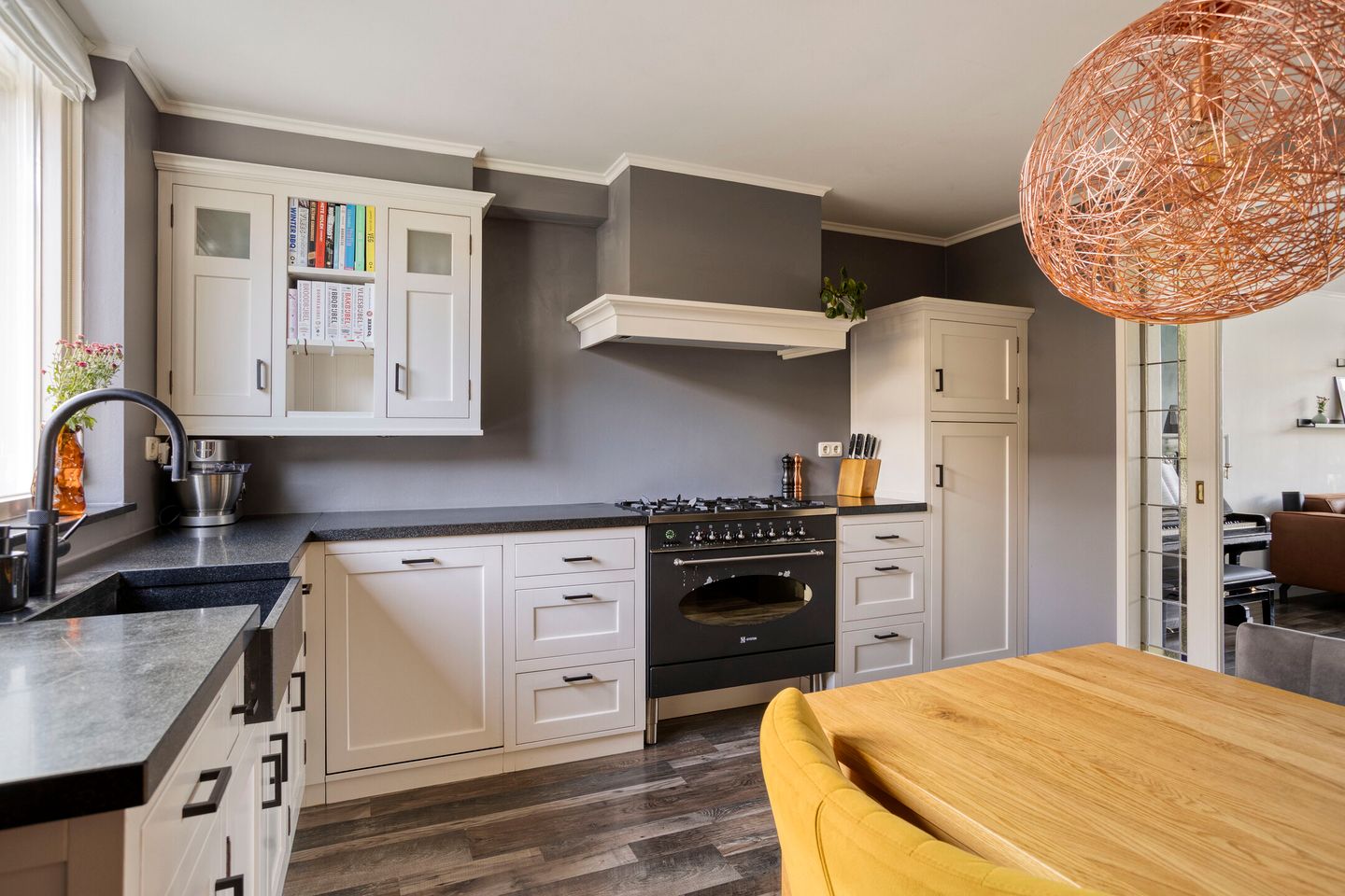 Photo 10 of Goudenregenstraat 42